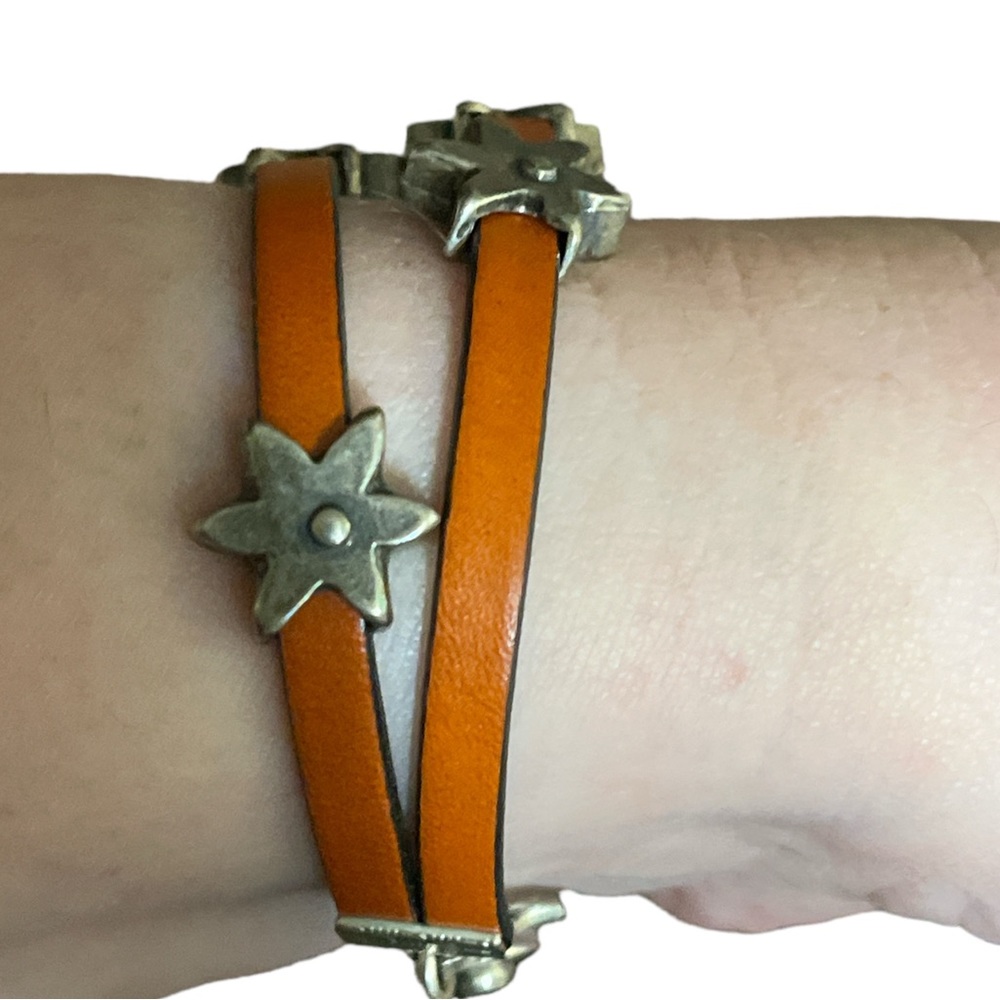 Orange Brown Leather Flower Slide Bracelet - Picture 2 of 6